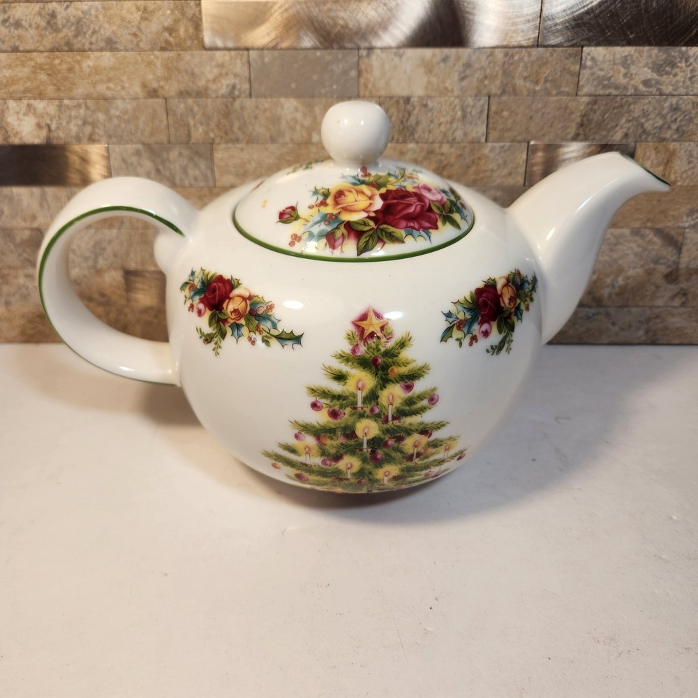 Royal Albert Old Country Roses Holiday Large Teapot Christmas Tree Fine China